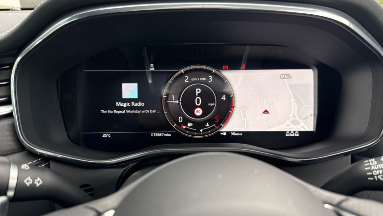 Jaguar XF 2.0 D200 R-Dynamic HSE 4dr Auto AWD Diesel Saloon